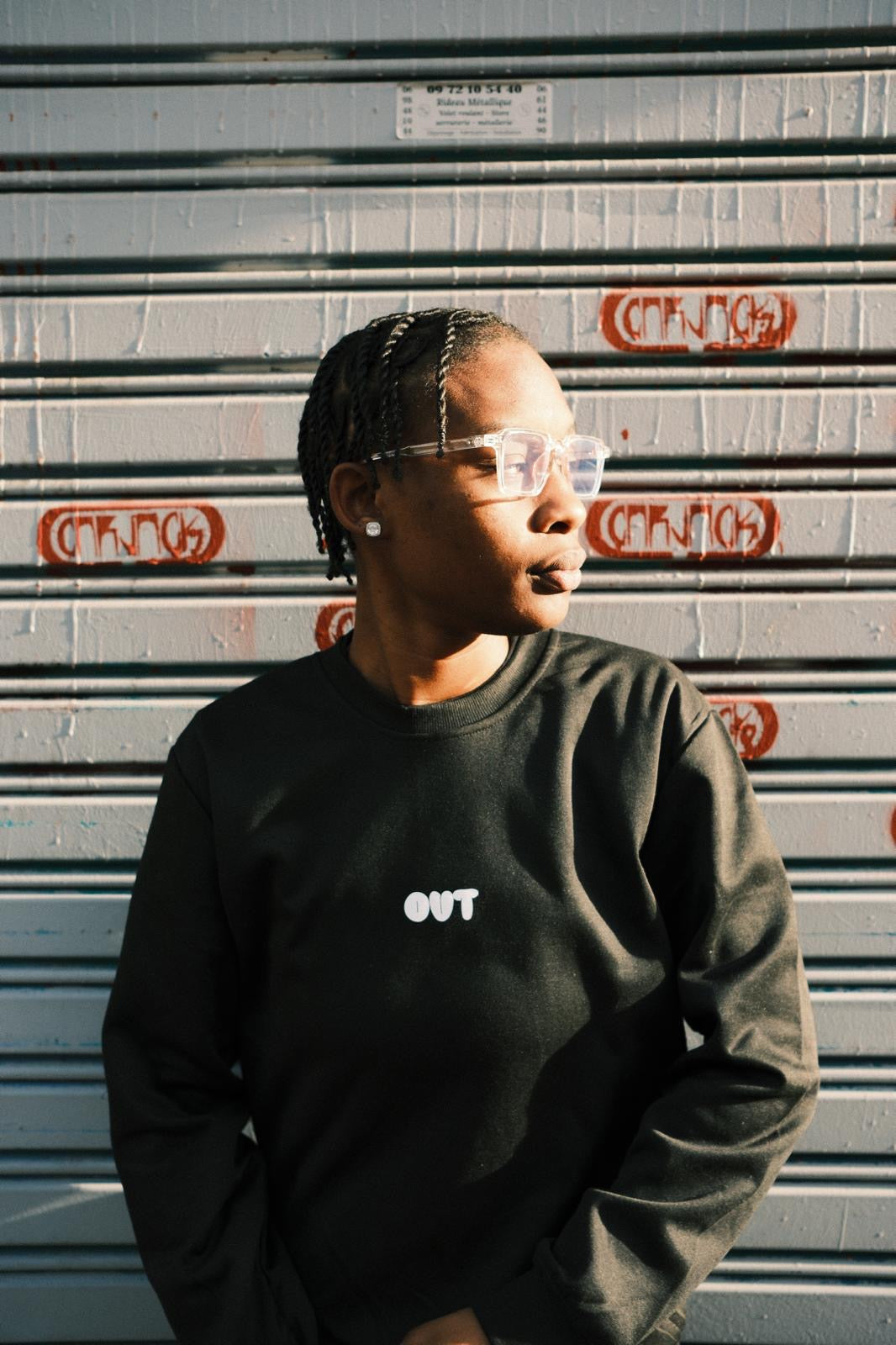 Sweatshirt (BLACK)
